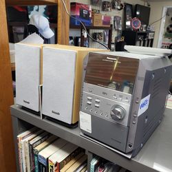 Works Great sounds great! CD player, am fm