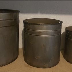 3 Metal Planters  1-12” 1-10” 1-8”