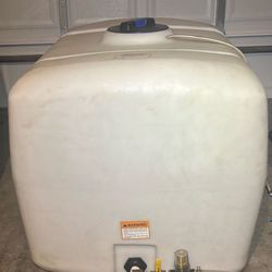 200 Gallon Water Tank