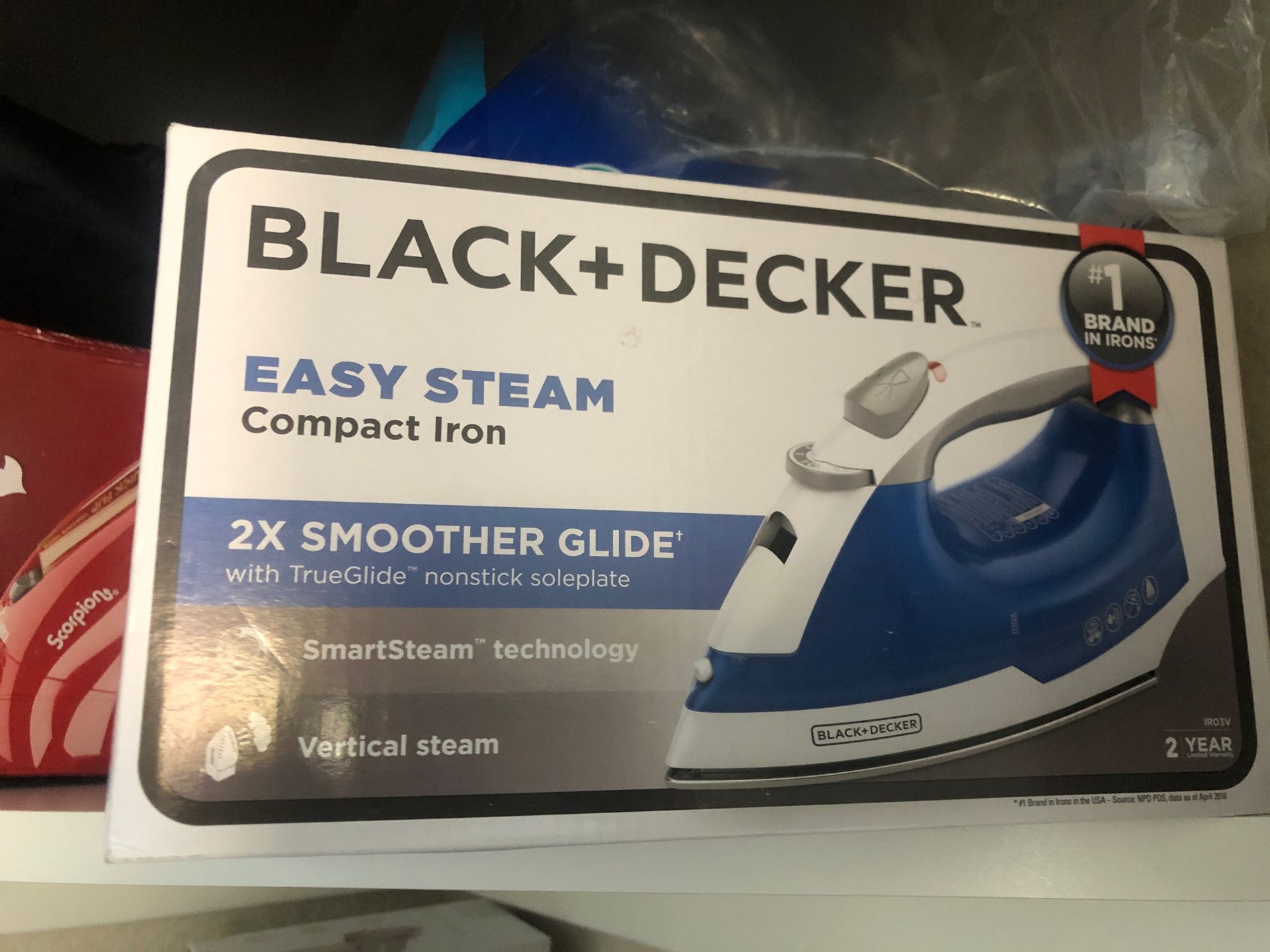 Black decker compact iron