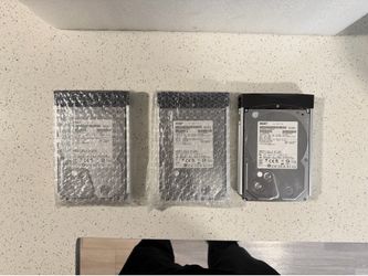 3x HGST 1TB 3.5" Hard Drives (New Open Box)