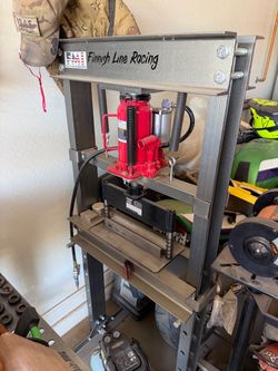 20 Ton Pneumatic Press w/ 12”Brake