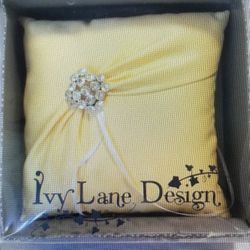 Ivy Lane Design Garbo Collection Wedding Ring Pillow