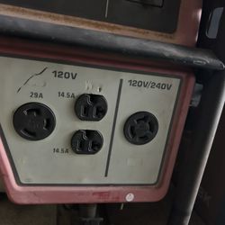 Honda 3300 S Generator With A Switch For 240v 