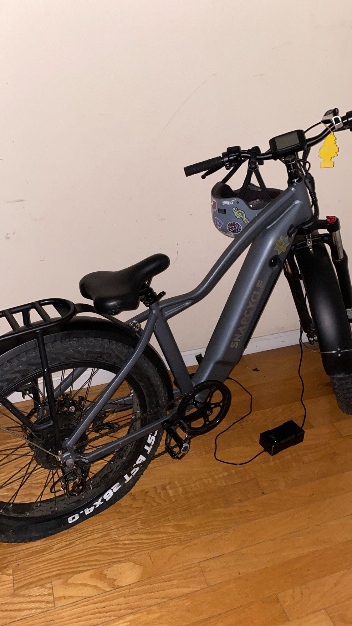 33mph Max Speed Snap Cycle R1 Electric Bike Grey Original Price 1.5 Thousand