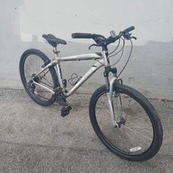 Men's 26" Aluminum Specialized Hardrock Se Mountain Bike 