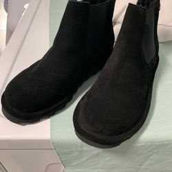 Bearpaw Women’s Suede Boots