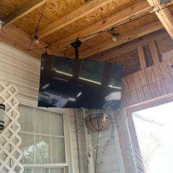 Tv And Ceiling Tv Holder