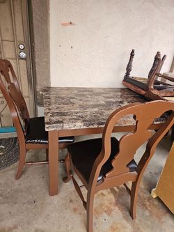 Dinning Table
