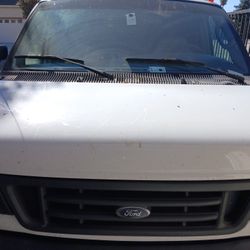 2003 Ford E350 Van