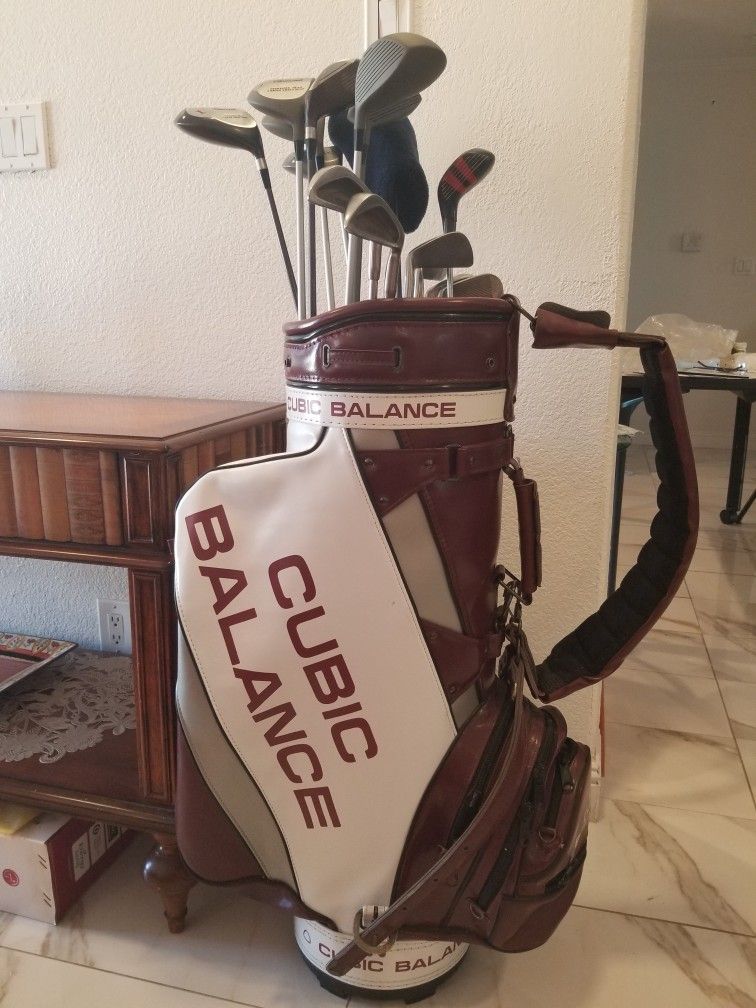 ITS "Golf Season" This Cubic BALANCE Golf Bag -3 Compartments, Like New!