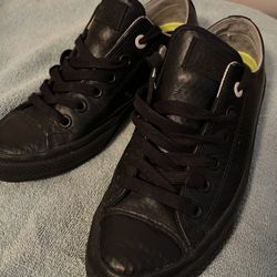 Converse Chucks w/Lunarlon  Mens size 6/ Womens size 8
