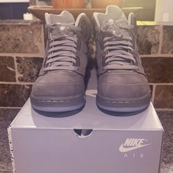 Jordan Retro 5, Wolf Grey Men Size8 Authentic New