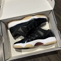 Air Jordan 11 Retro Low 6 youth 7.5 Women’s 8 Women’s