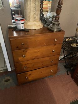 Jupiter Pick Up Free Wooden Dresser .