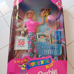 Barbie Mattel I'm a Toys R Us Kid Doll 50th Anniversary 1997 Collectible. 