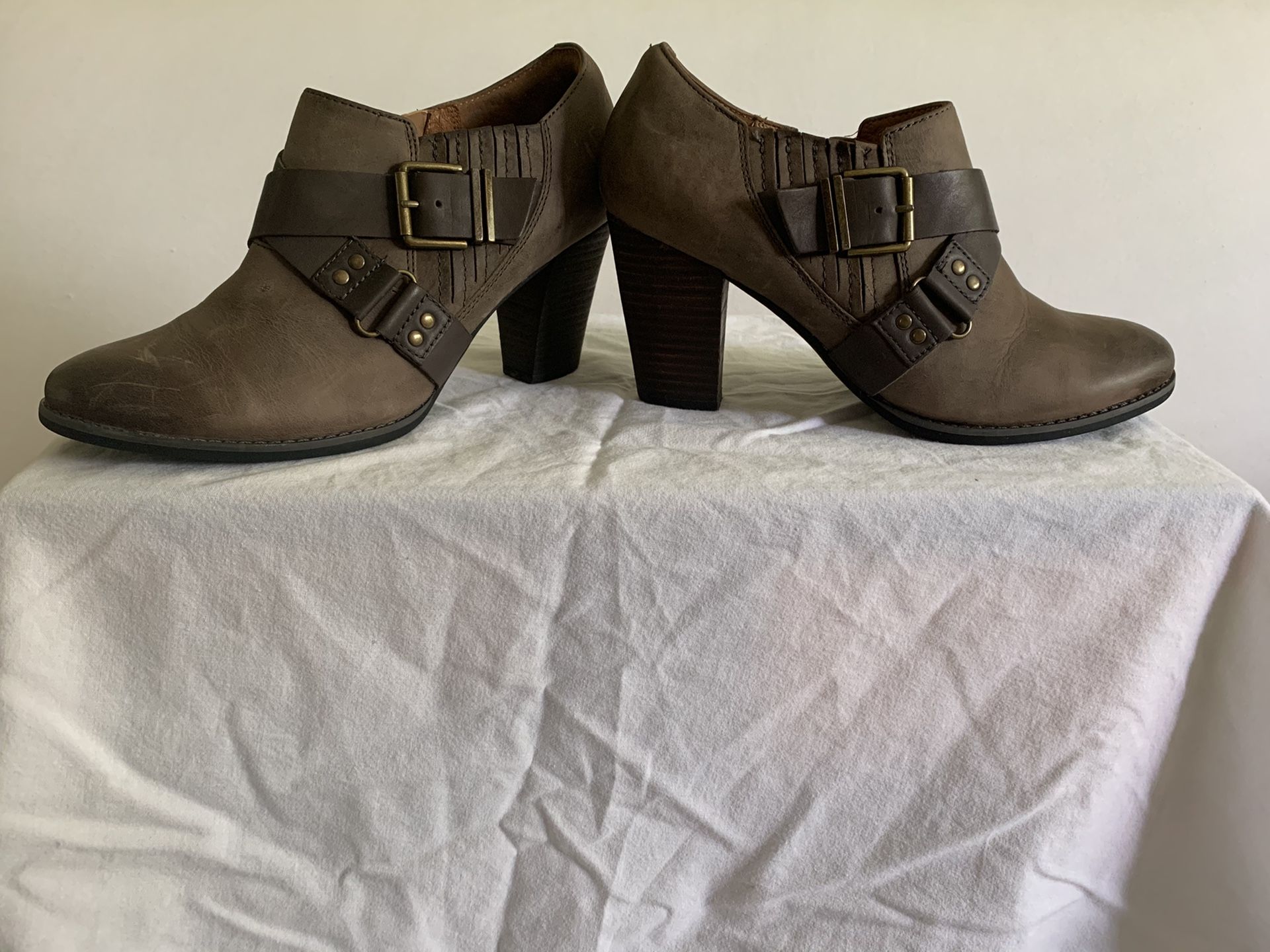 CLARKS Booties - 9.5 / Brown