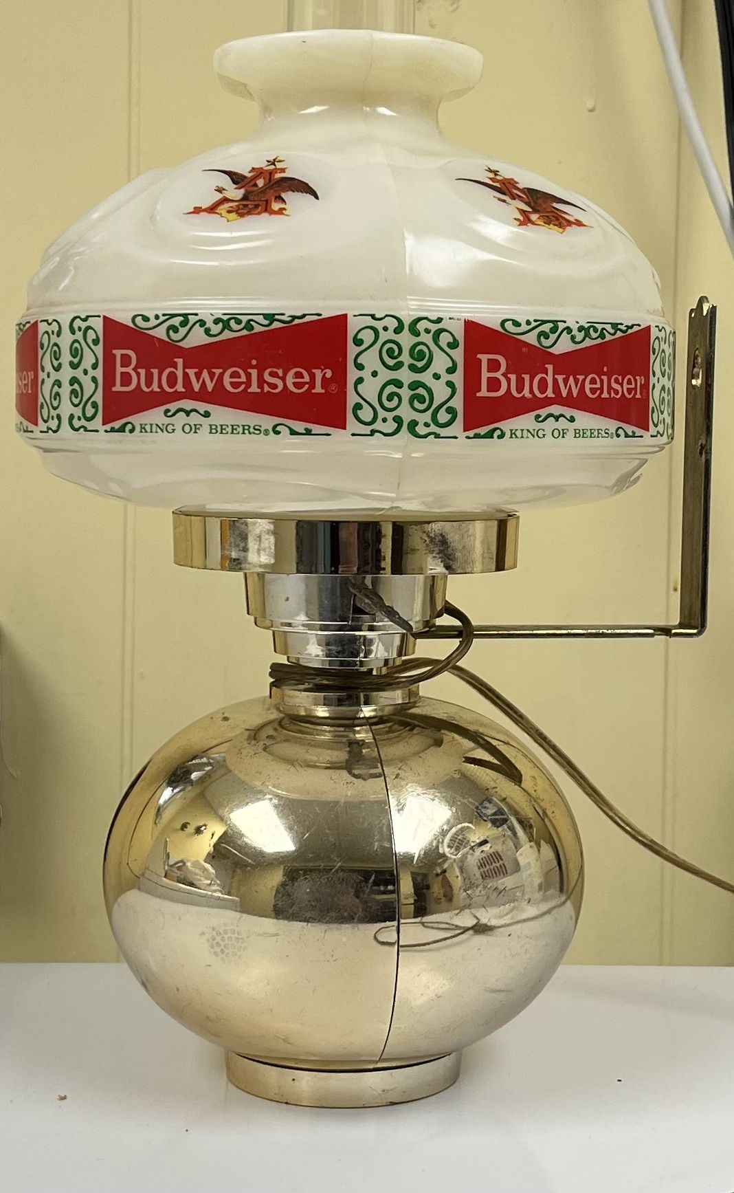 Vintage Budweiser Beer Lamp