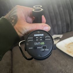 Shure SM7dB Microphone