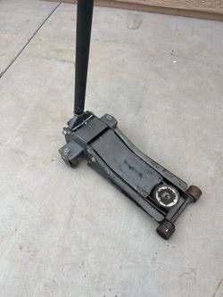 Floor jack