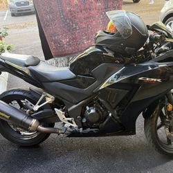 Honda CBR 300