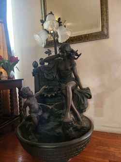 Figural Sculpture: water fountain lamp women and a child