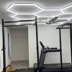 Half Rack with Pull Up Bar and Spotter Arms