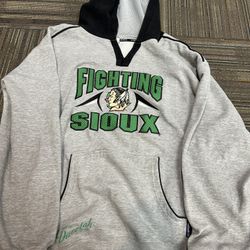 North Dakota Fighting Sioux Clothing Lot 