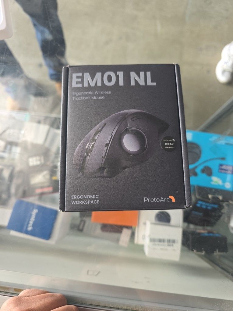 ProtoArc EM01 NL Ergonomic Bluetooth Wireless Trackball Mouse