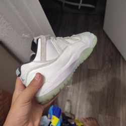 Jordan 11s 