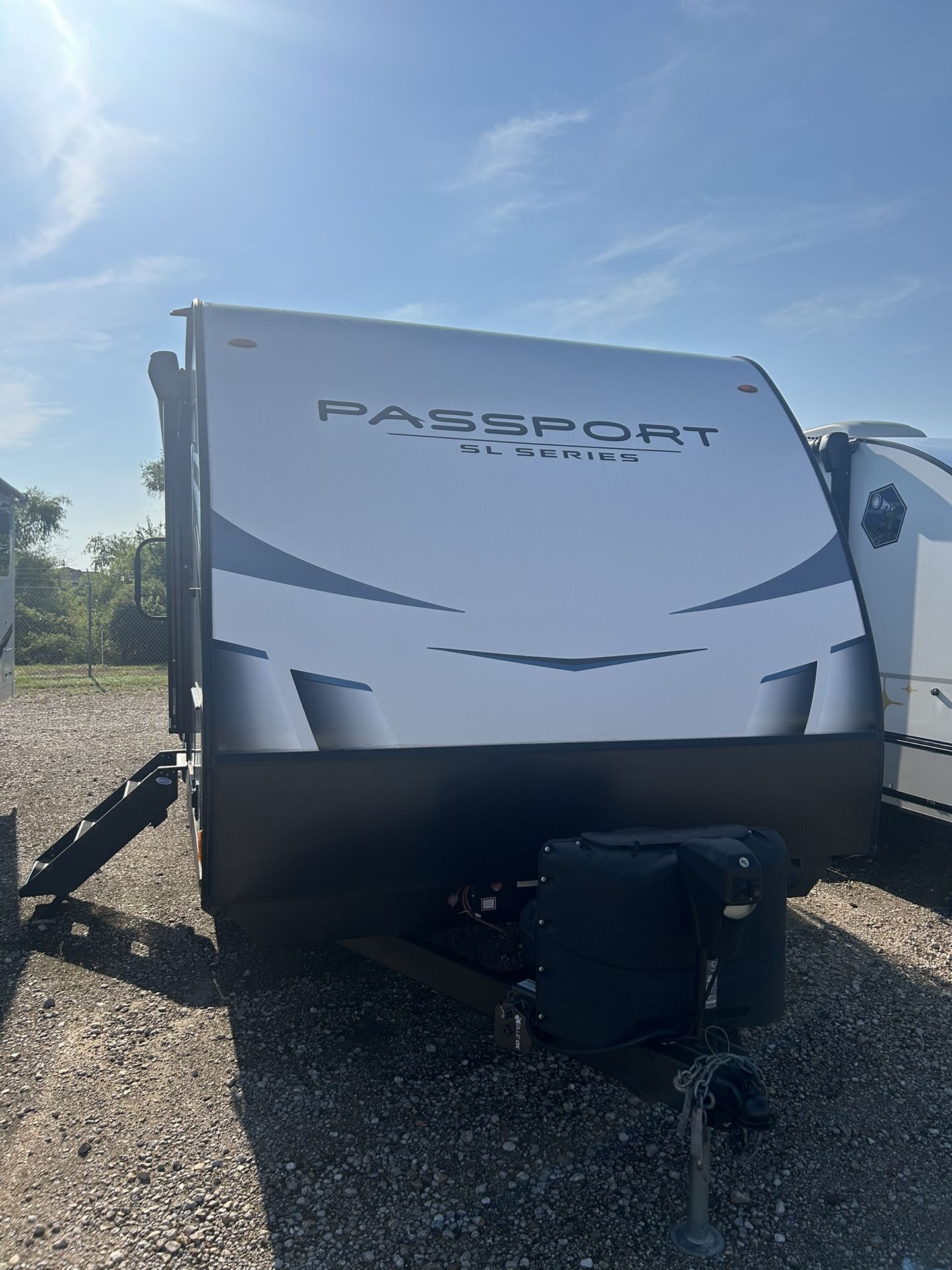 2023 Passport SL 219BH