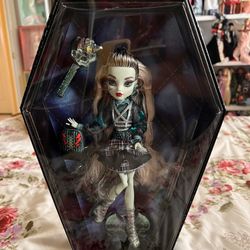 Monster High Haunt Couture Frankie Stein Doll