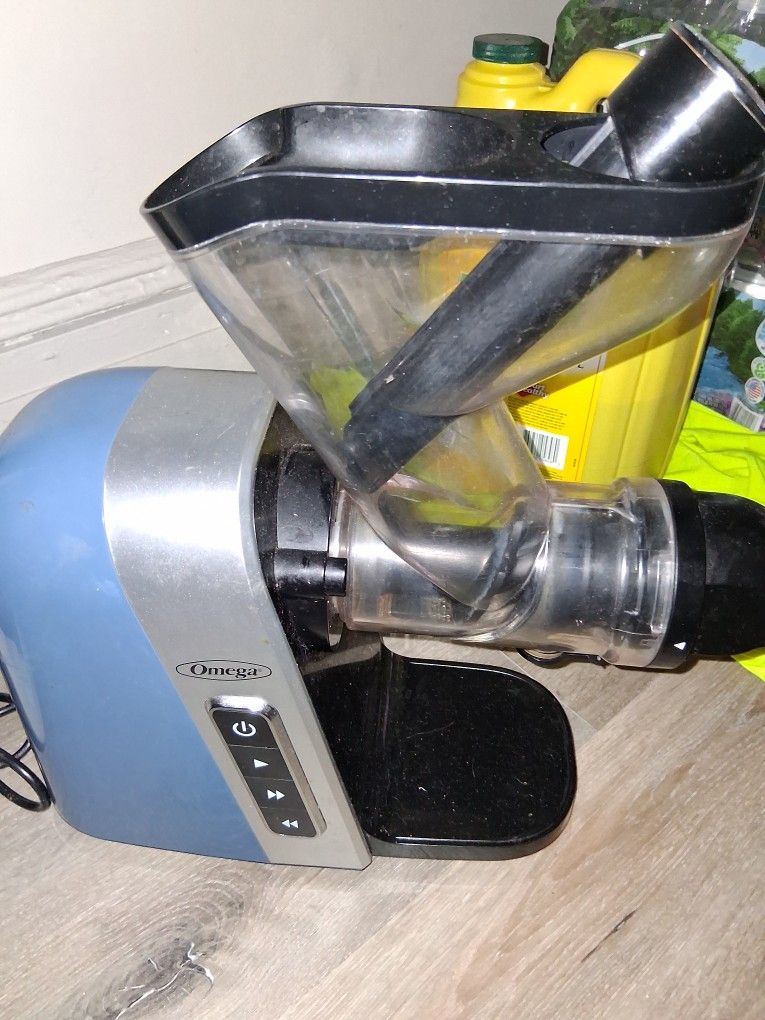 Omega Juiser Very Strong And Good