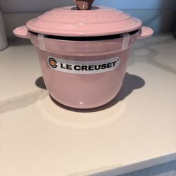 Le Creuset 2 1/4 Qt. Rice Cooker Chiffon Pink Hibiscus
