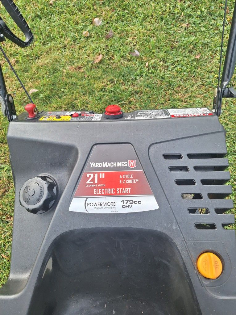 YardMachines Snowblower
