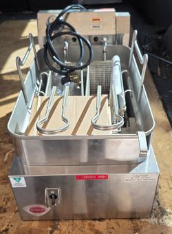 NEW WELLS COUNTERTOP ELECTRIC FRYER