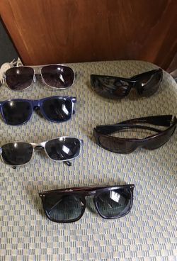 Lot of sunglasses