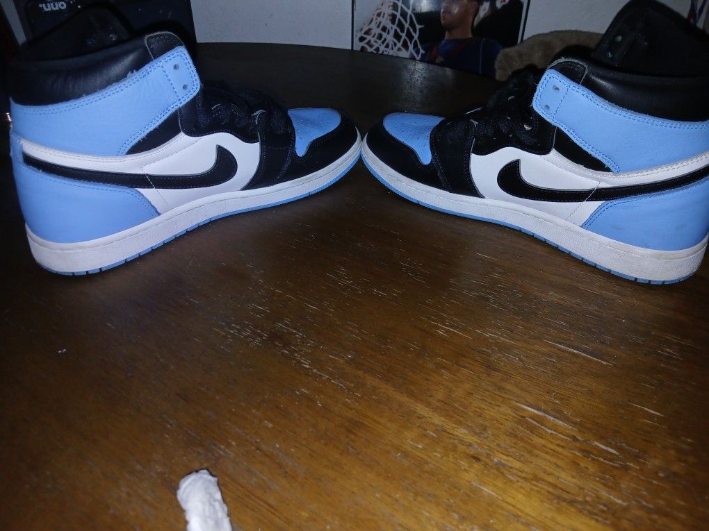 OG Jordan UNC 1s