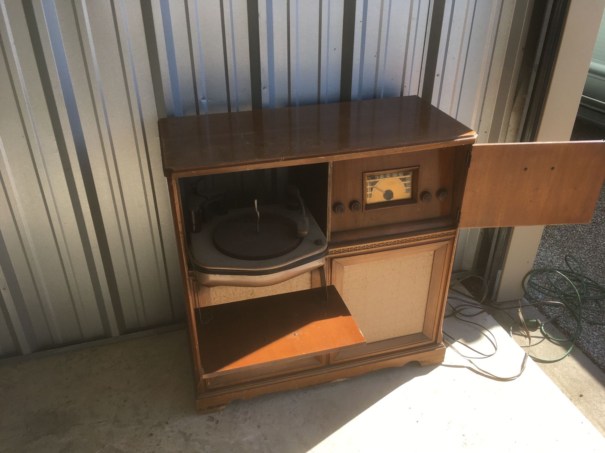 Antique Admiral Console Tube Radio & Record Player