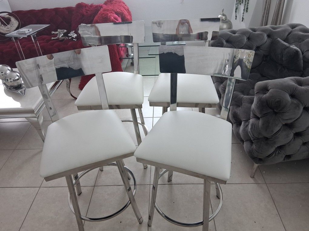 Stools Bar