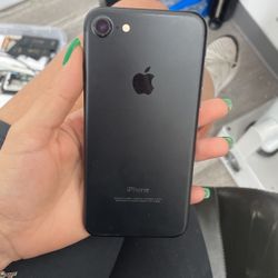 iPhone 7 32GB Unlocked 