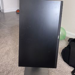 Dell monitor 21 Inch Monitor For Sale