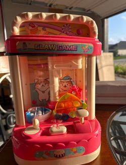 Claw Machine Game