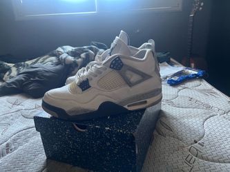 Mid night navy 4s