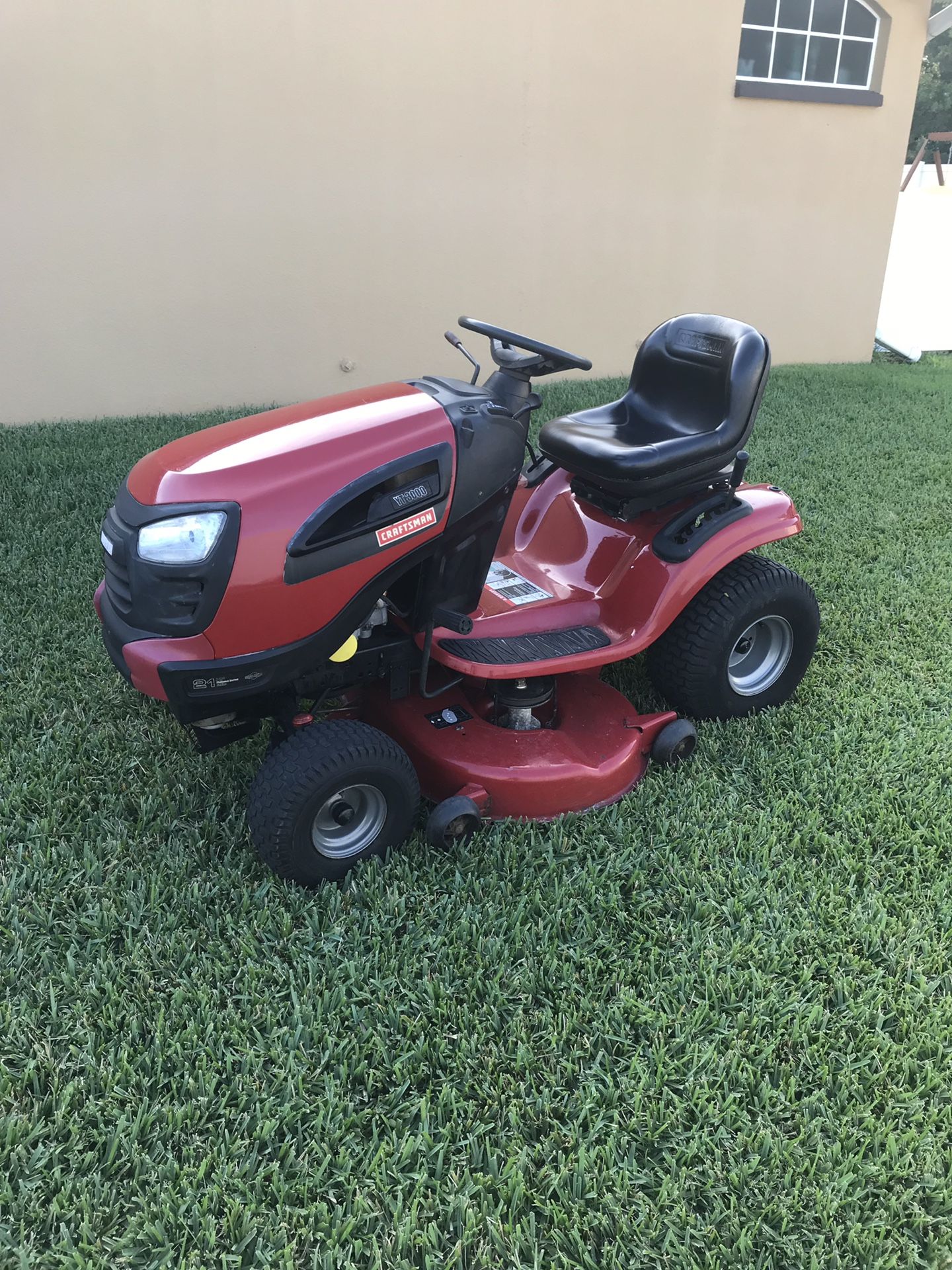CRAFTSMAN YTS3000 HYDROSTATIC TRACTOR 46 INCH RIDING LAWN MOWER