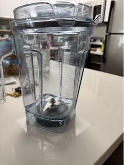 Vitamix mixer large
