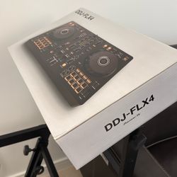 Pioneer DDJ-FLX4 