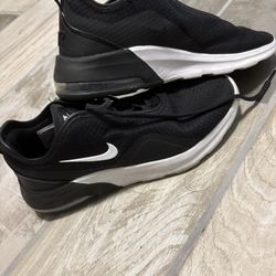 Nike Air Max Motion 