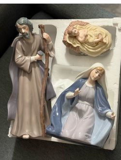 Vintage Lladro style Religious Nativity Figurine Set
