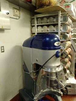 60 Qt mixer
